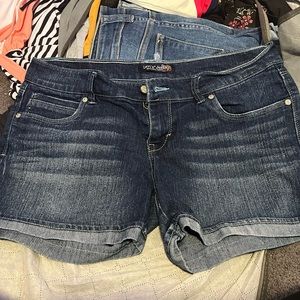 Levi’s size 13 Jean shorts